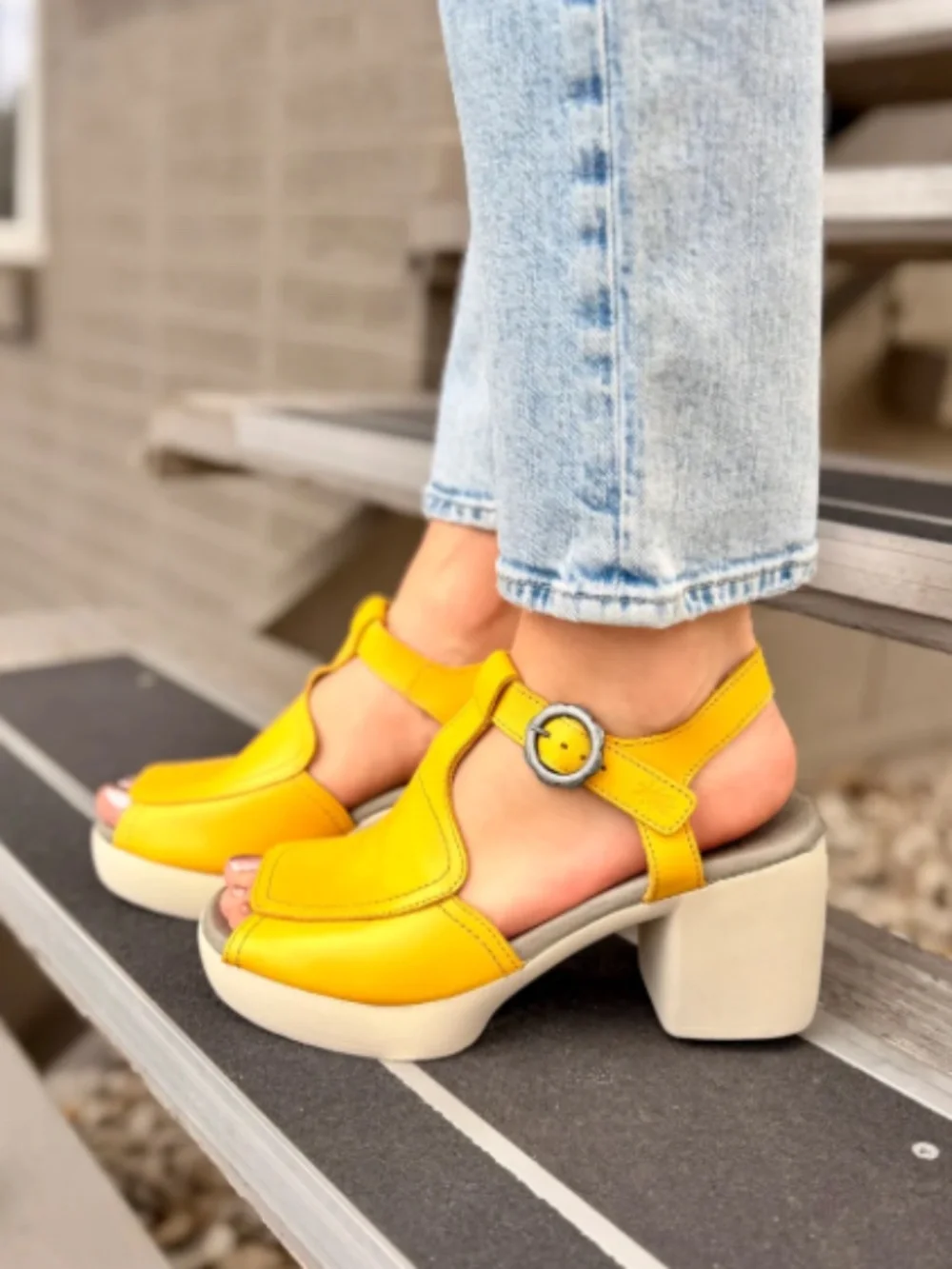 FLY London Flig Platform Heel in Yellow